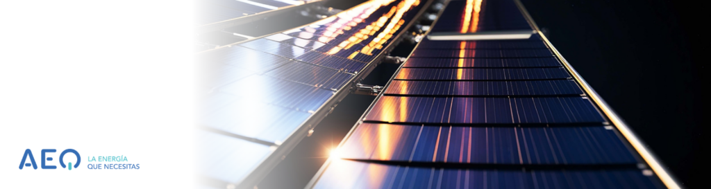 Paneles fotovoltaicos representativos de las nuevas energías renovables para 2026.