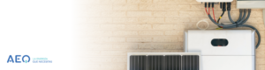 Instalación de placas solares y sistema de autoconsumo eléctrico para aprovechar la energía solar en una vivienda.
